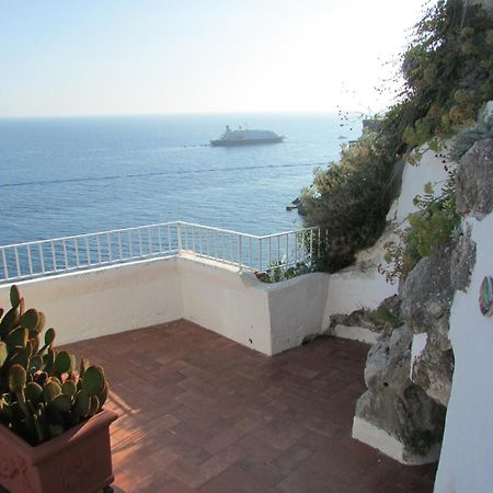 Domus Claudia Hotel Atrani Exterior photo